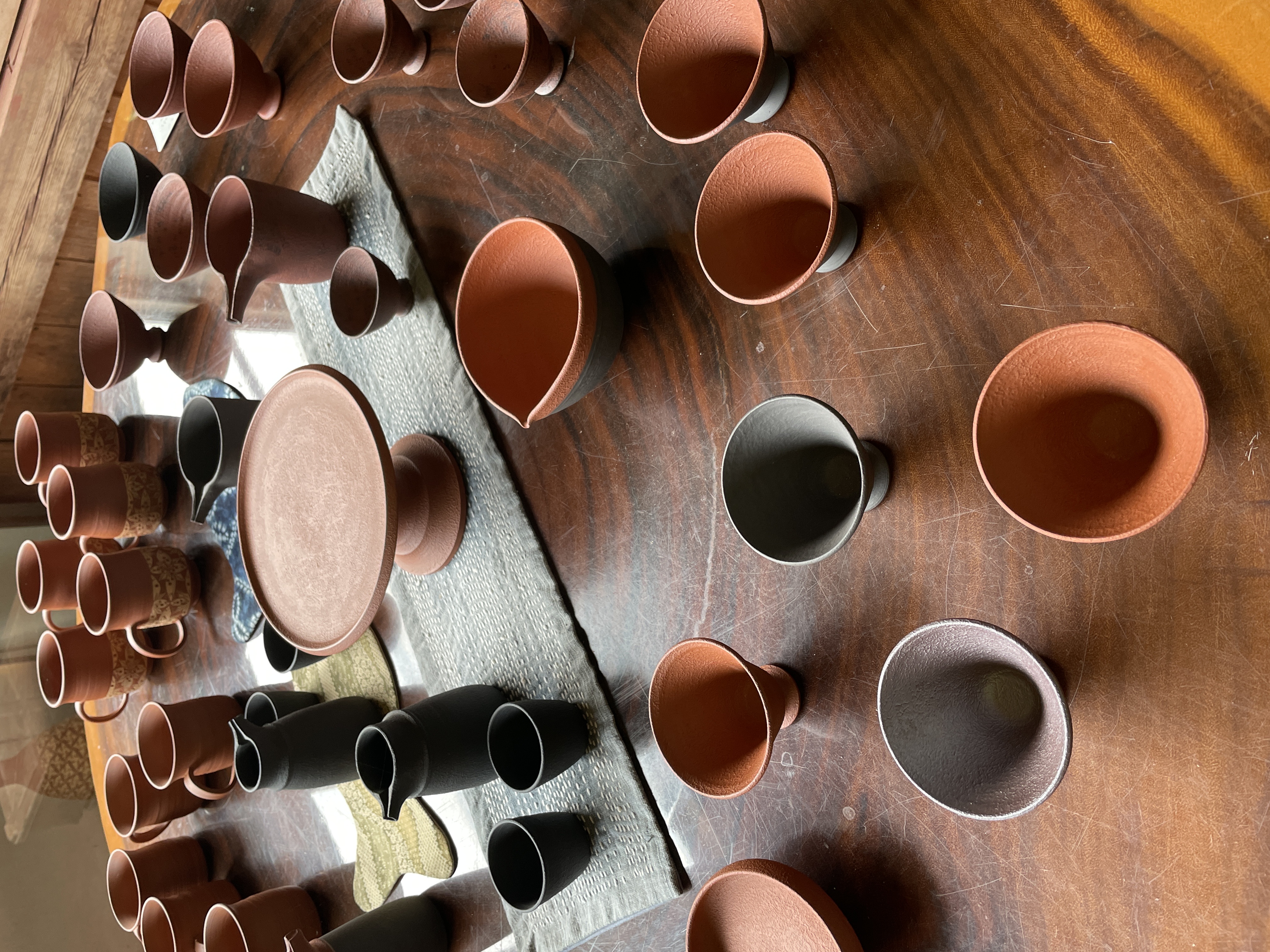 19. 876 pottery 