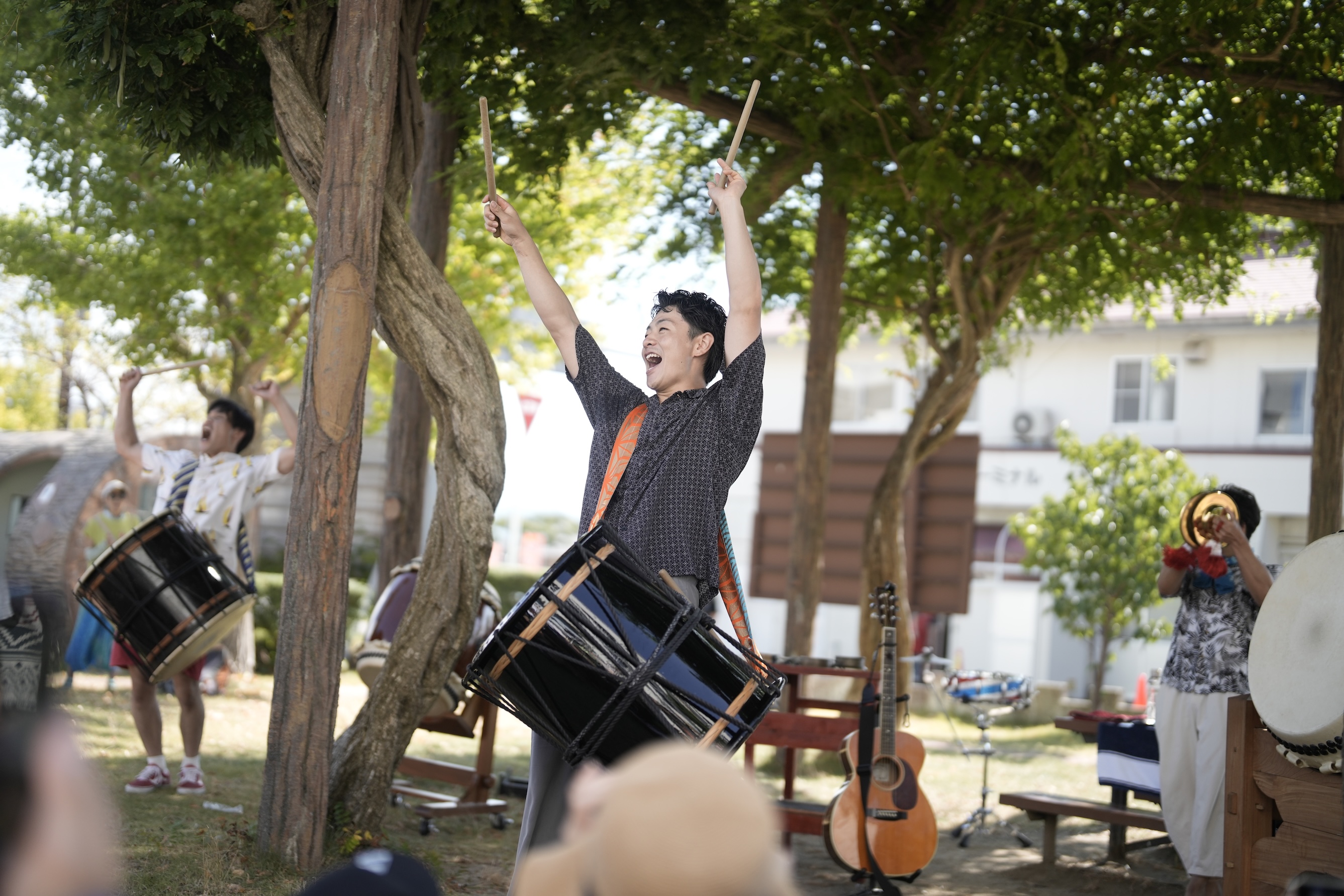 玲央おけど演奏、ワークショップの様子