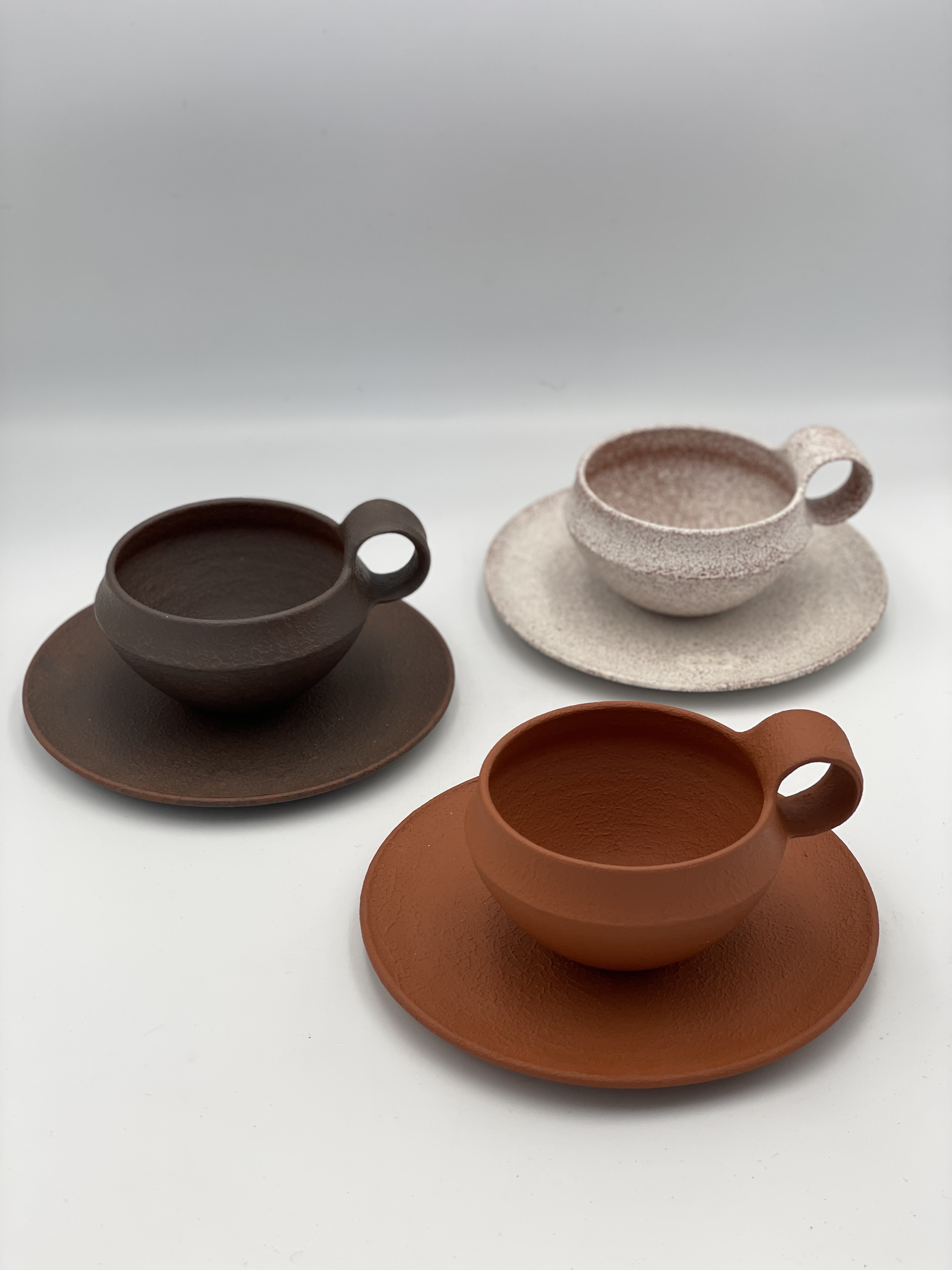 35. 876 pottery