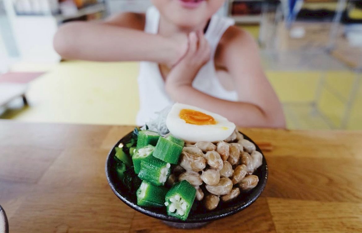 スナック裏日本@甲州屋
(mountain△grocery,まめやハロン,三角フラスコ,Silt)